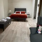 Maison Au Pied De La Cite