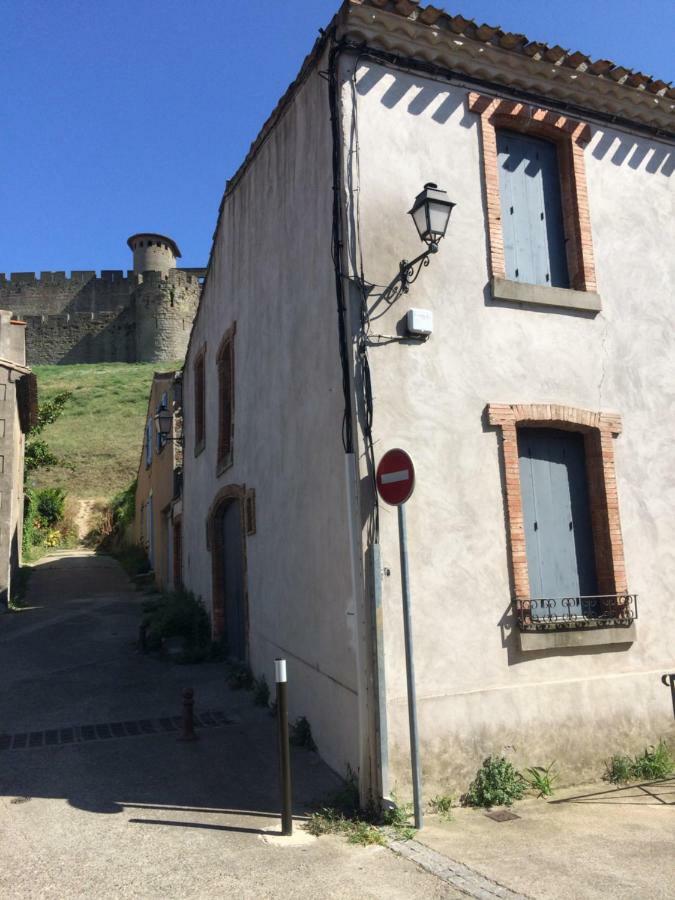 Maison Au Pied De La Cite *